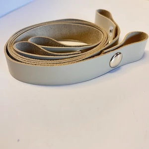 Bőr táskapánt patentos 70 cm - bézs