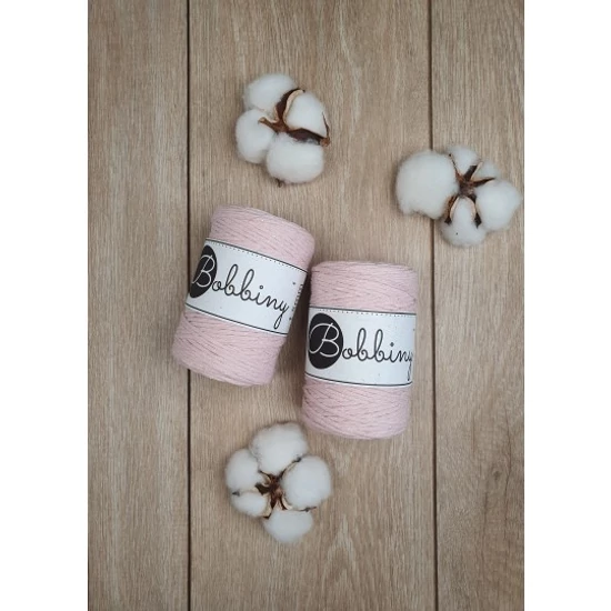 Bobbiny Baby kifésülhető makramé fonal 1,5 mm - Glossy Pastel Pink