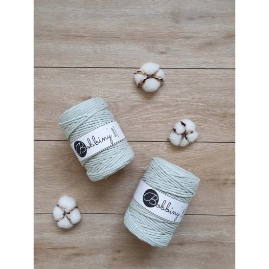 Bobbiny kifésülhető makramé fonal 5 mm - Milky Green