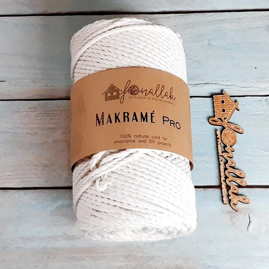 Macrame Pro makraméfonal - 3 mm 3 ply 140 m  - natúr