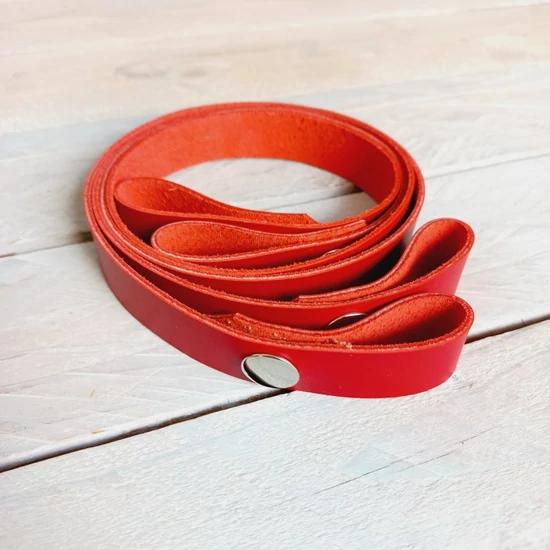 Bőr táskapánt patentos 70 cm - piros