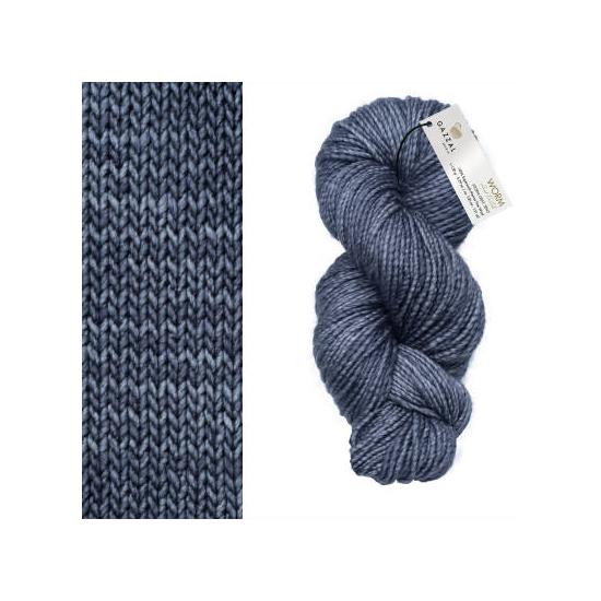 Gazzal Worm - kézzel festett fonal – 3845 – Storm Gray