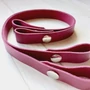 Kép 1/2 - Bőr táskapánt patentos 50 cm - szilva