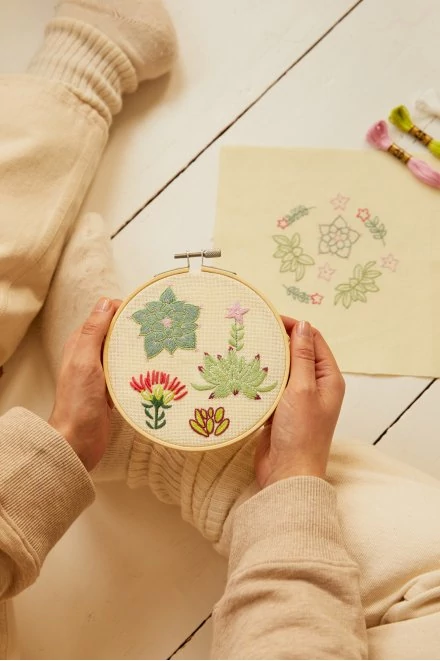 DMC Mindful Making hímzőkészlet Duo - The serene succulent