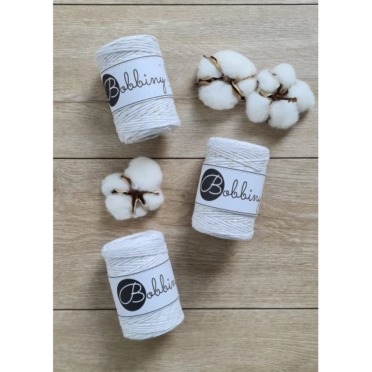 Bobbiny Baby kifésülhető makramé fonal 1,5 mm - golden off-white
