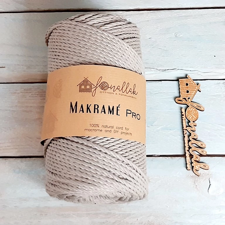 Macrame Pro makraméfonal - 3 mm 3 ply 140 m  - világos szürke