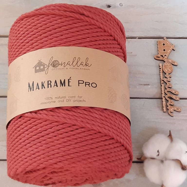 Macrame Pro makraméfonal - 4 mm 3 ply 175 m - bordó